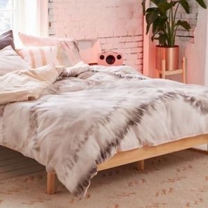 UO Neutral Tie-Dye Duvet Cover & Pillowcases